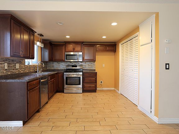 4th image of 1321 N Bradley Rd APT 14