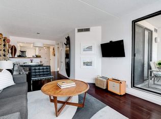 100 Bronte Rd #214, Oakville, ON L6L6L5