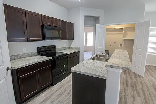 1133 Crossing Dr Photo 1