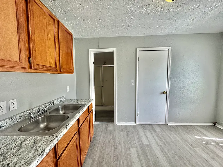 1501 SW 30th St #1501 — Photo 13