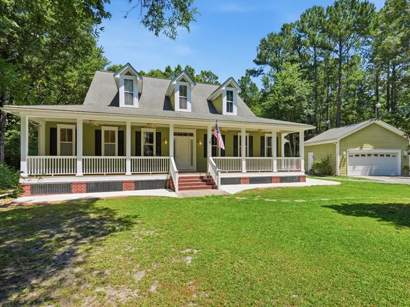 1404 Leisure Dr, Summerville, SC 29486