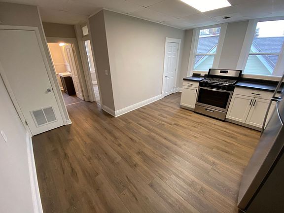 4th image of 1815-1817 Meharry St #1815-1/2