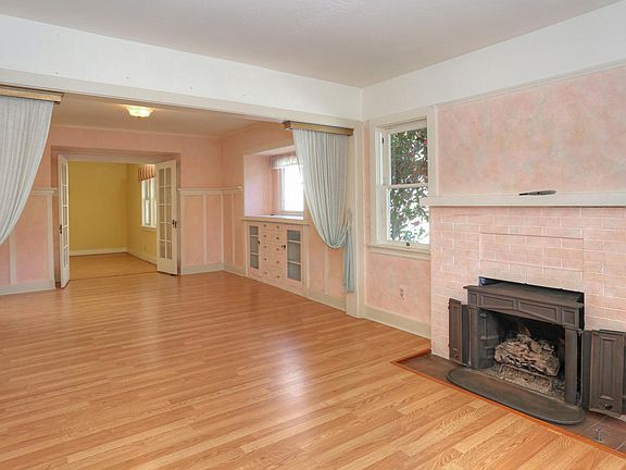 5th image of 607 E Sola St