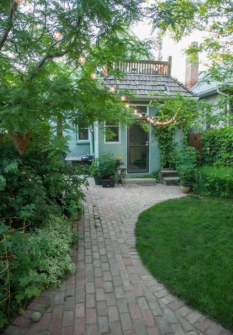 120 W Cedar Avenue — Photo 2