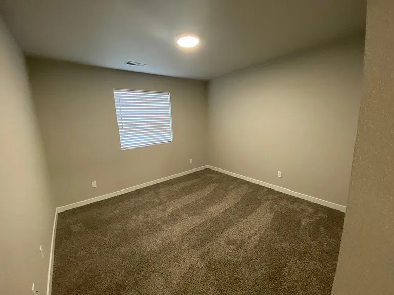 2882 N Klemmer Ave — Photo 10