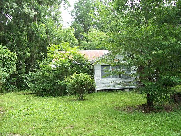 Closer View of Front Yard