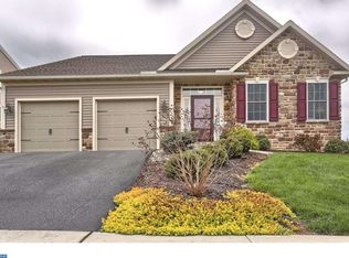 414 Westbury Dr, Wyomissing, PA 19610