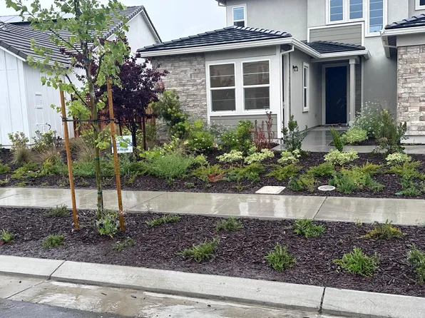 2729 Tribune St, Lathrop, CA 95330