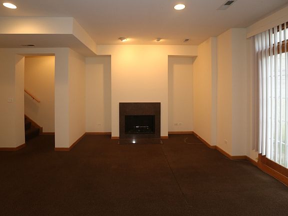 3rd image of 2737 N Wayne Ave #_1_n0rth