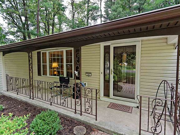 3rd image of 22 Pine Hill Bnd