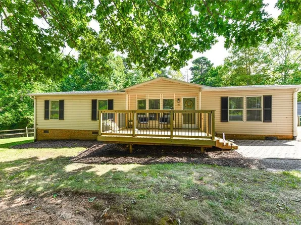 161 Albert Rd, Stokesdale, NC 27357