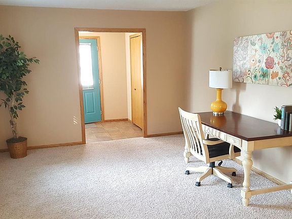 3rd image of 380 S Yorktown Pike Unit 36