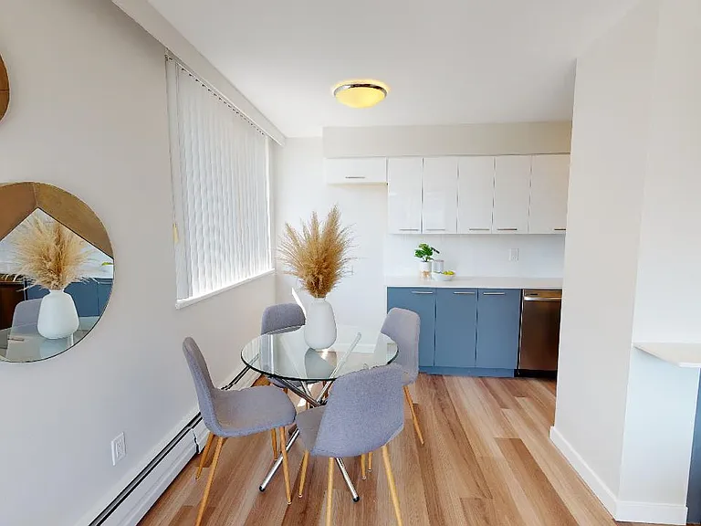 1326 W 13th Ave — Photo 5