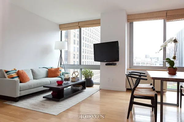 Rented by Town Residential | media 1