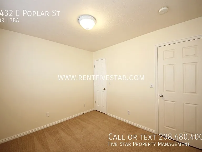1432 E Poplar St — Photo 12