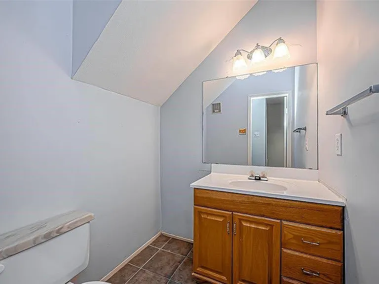 7729 Cambridge St #7729 — Photo 11