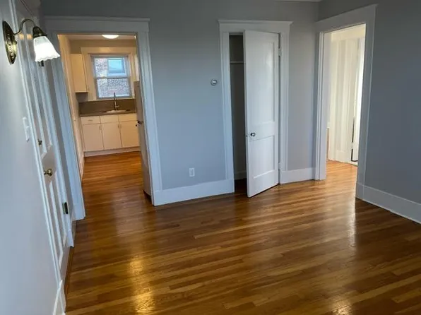 (undisclosed Address), Somerville, MA 02145