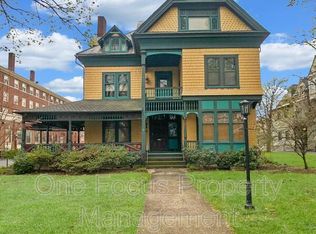 829 W 4th St #2R, Williamsport, PA 17701