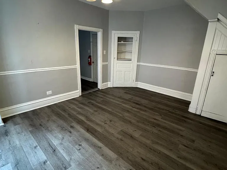 533 Buttonwood St — Photo 4