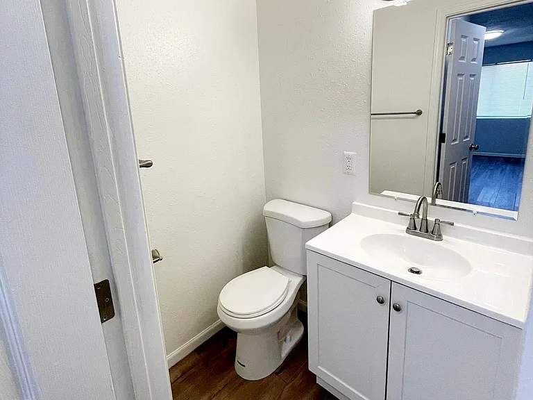 4915 Huntington Ave #6 — Photo 14