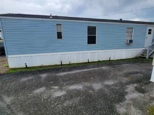 1451 West Dr, Alden, NY 14004