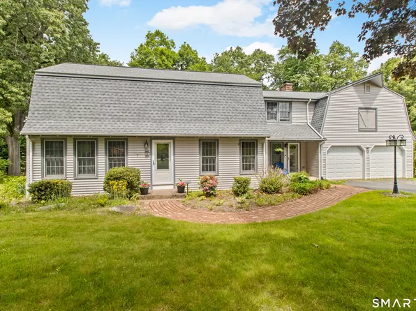 15 Ledgecrest Terrace, Manchester, CT 06040