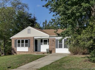 927 Red Oak Cir, Newport News, VA 23608
