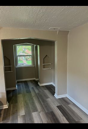2nd image of 857 McClain Rd #4