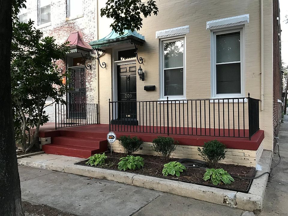 1st image of 209 N Vine St #2