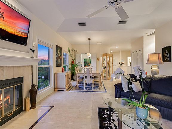 4th image of 5603 Oakwood Cv APT 212