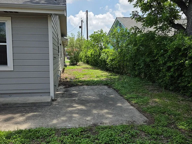 727 Menefee Blvd — Photo 15