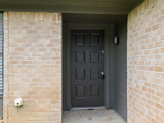 5th image of 5725 Macneill Dr