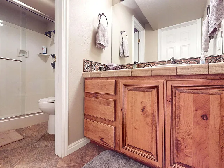 853 W Kestrel Ct — Photo 19