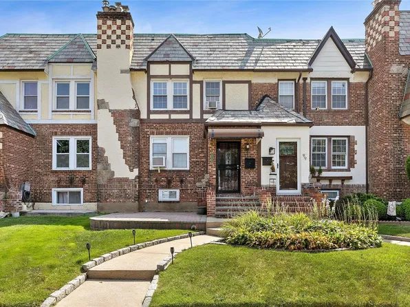 97 Dartmouth Street, Valley Stream, NY 11581