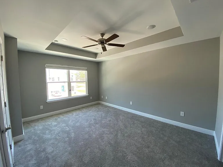 672 Denton Blvd #1 — Photo 7