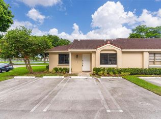 6552 NW 172nd Ln, Hialeah, FL 33015