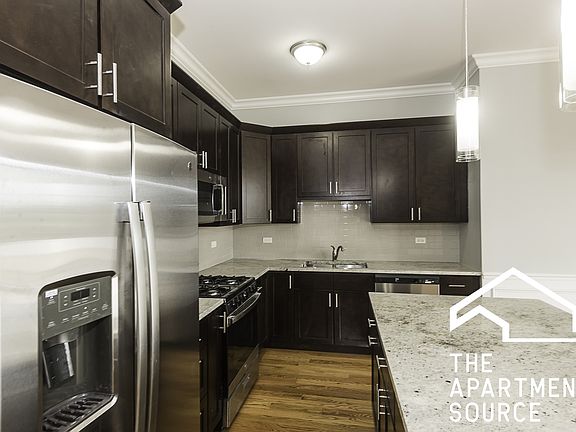 5th image of 520 N Western Ave #4B