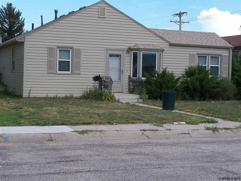 1st image of 1709 E East St