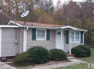 512 W Elm St, Graham, NC 27253