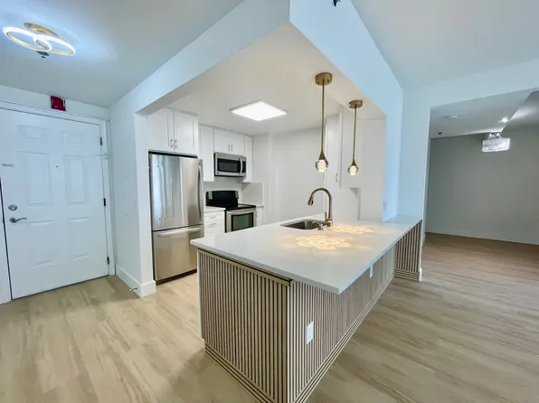 2101 City Place image 3 of 37