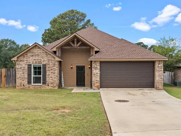 3811 Killingsworth Cir, Longview, TX 75604