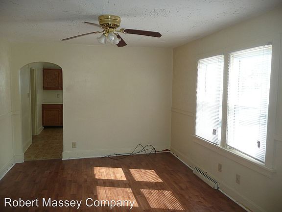 2nd image of 211 Plaza Ave