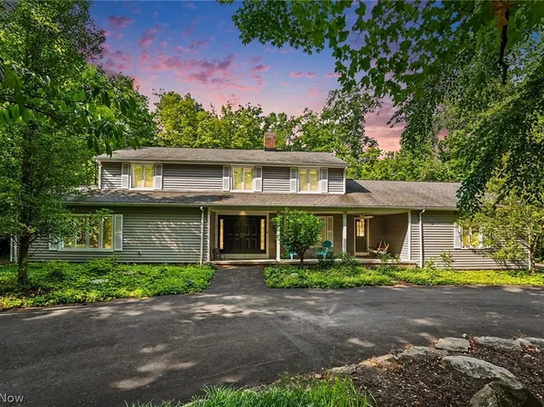 7850 Mayfield Rd, Gates Mills, OH 44040