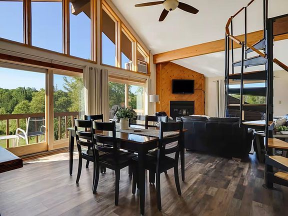 2nd image of 6531 Schuss Mountain Lane