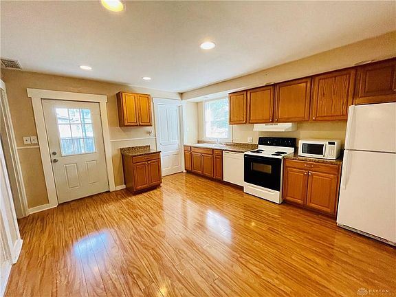 4th image of 1618 Mayo Ave
