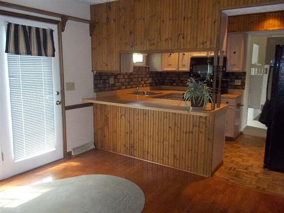 5th image of 2451 Salvatore Pl