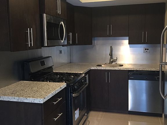 2nd image of 8409 N Missionwood Cir
