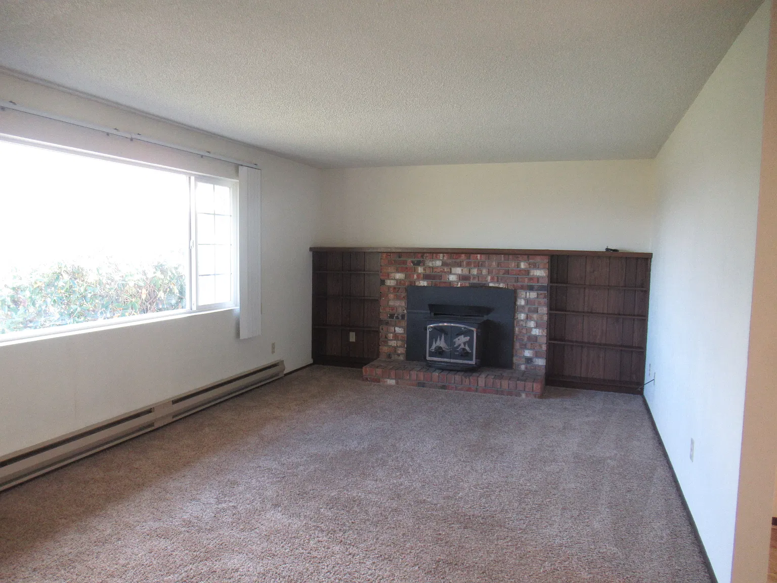 2 bed, 1000 sqft, $2,250 — Photo 2