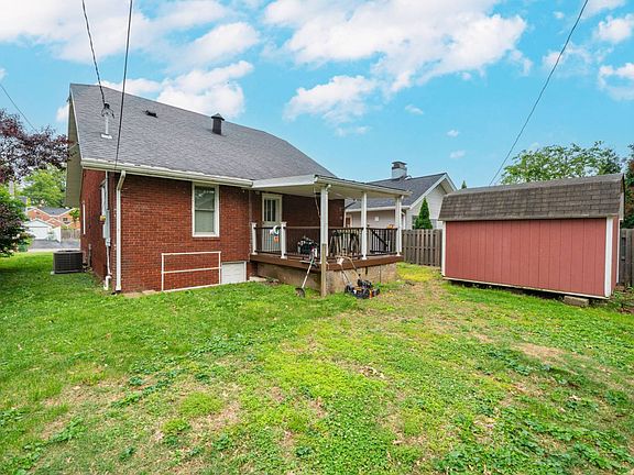 4th image of 1900 Freeman Ave