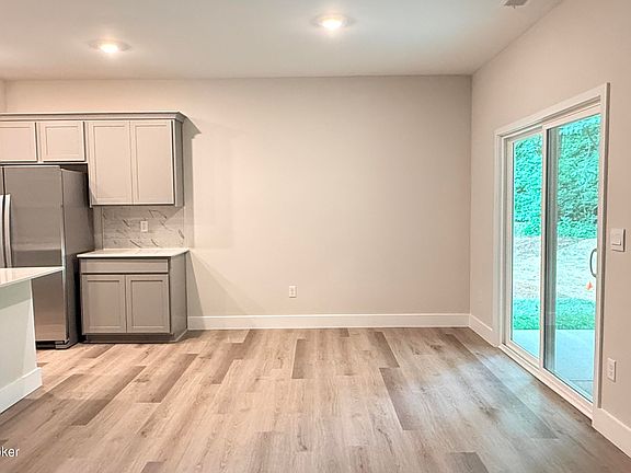 4th image of 11128 Pheasant Run Ct